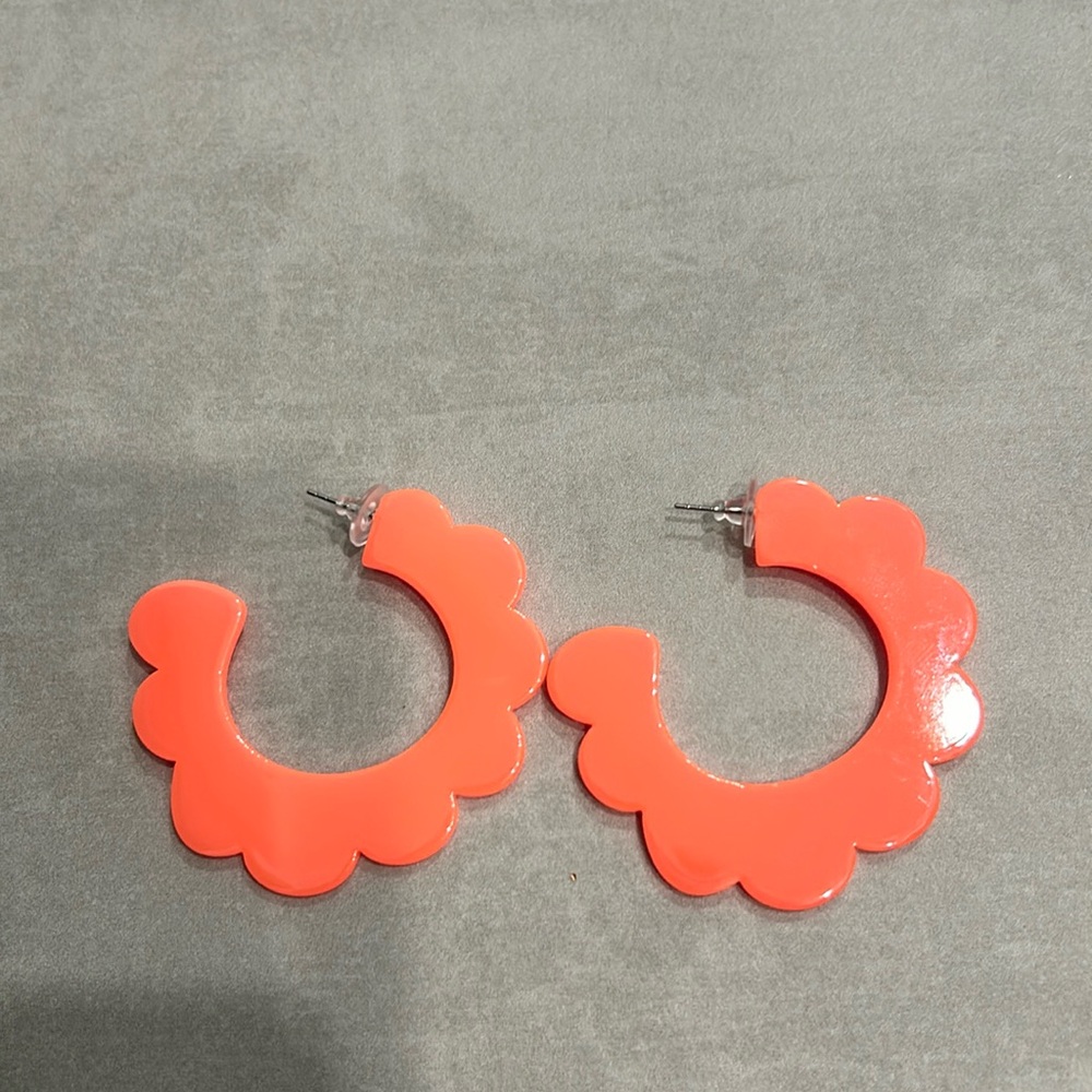 Linny Co Margo Neon Coral Earrings